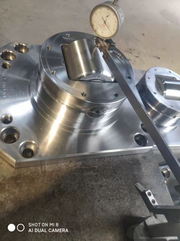 復(fù)合滾輪軸承—combined bearing， 又稱(chēng)組合滾輪軸承